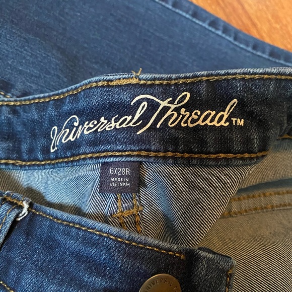 Mid Rise Skinny Jeans - Picture 3 of 3